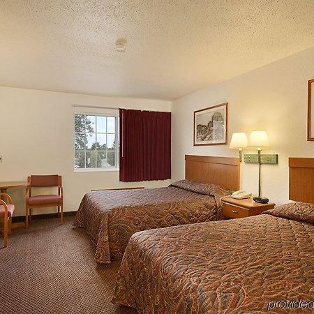 Wamego Inn And Suites Szoba fotó